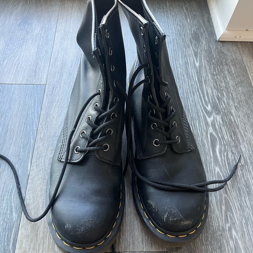 Womens Dr. Martens